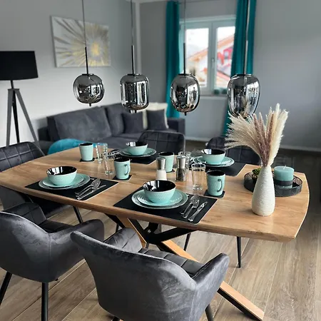 Uniqe I 90qm I Bergblick I 3 Balkone I Seenah Apartment Prien am Chiemsee
