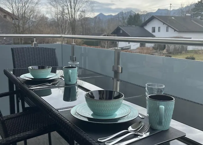 Uniqe I 90qm I Bergblick I 3 Balkone I Seenah Appartement Prien am Chiemsee